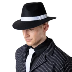 Gangsterhat i sort filt med hvidt satinbånd