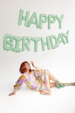 Happy Birthday i mat lys grøn