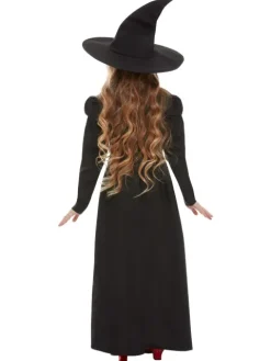 Hekse pige i sort med hat