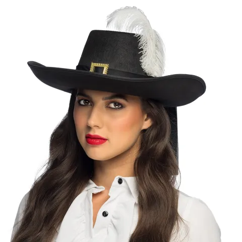 Musketeer hat - André