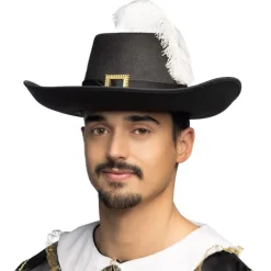 Musketeer hat - André
