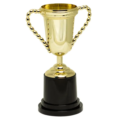 Pokal i guldfarvet plast på fod