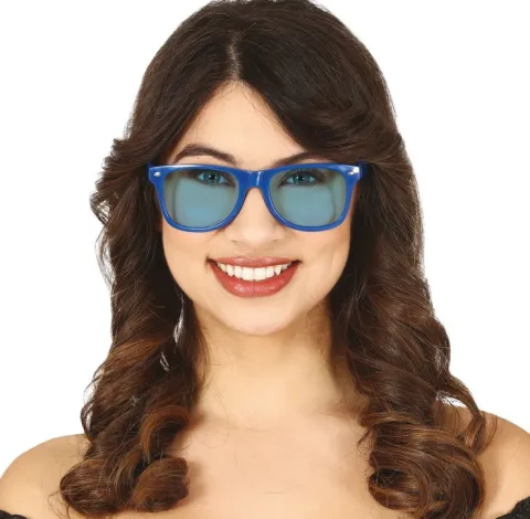 Solbrille i blå med blå glas
