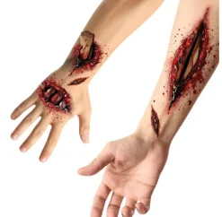 Sår og Ar tattoo - open wound